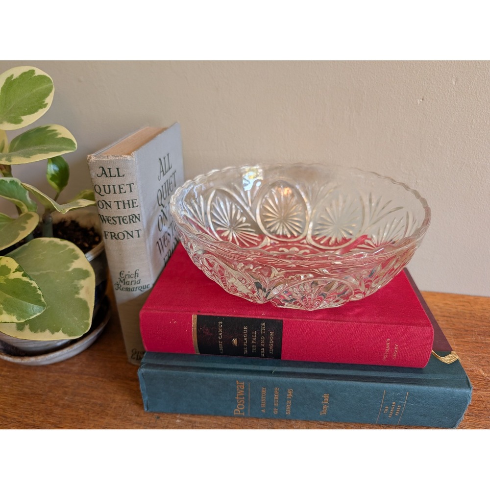 Vintage Clear Pressed Glass Bowl Sunburst Scalloped Edge 8 Inch Decorative Dish